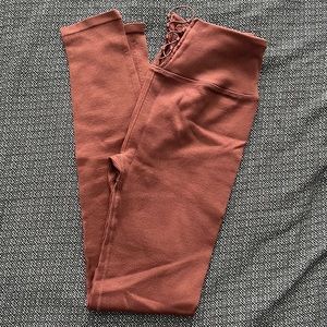 FABLETICS LEGGINGS (washed, but never worn)